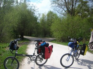 Radweg better class of dirt.JPG