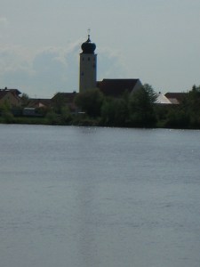 Donau getting wider.JPG
