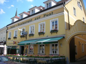 Melk, Hotel zur Post.JPG
